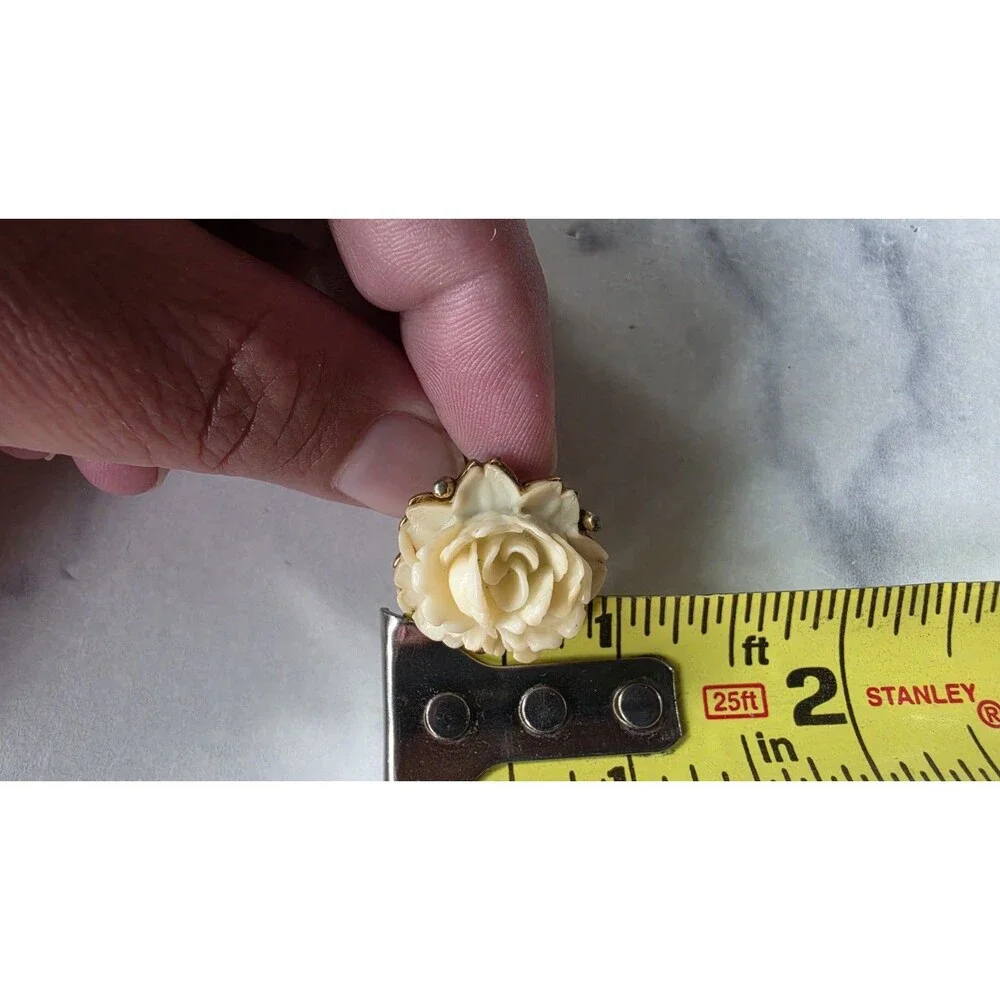 Celluloid Floral Gold Tone Metal Clip-on Screwback Earrings Vintage
